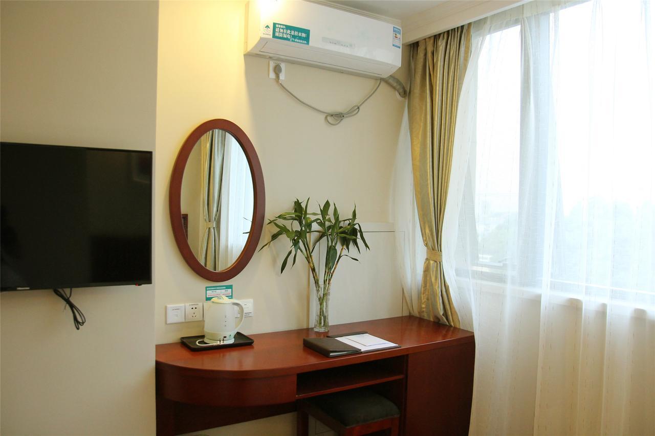Greentree Inn Shanghai Minhang District Beiqiao Subway Station Express Hotel Bagian luar foto